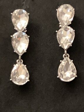 Silver-Tone Clear Teardrop Drop Earrings - Elegant Crystal Design